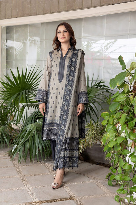 Regalia Lawn 2024 | Embroidered Salwar Kameez