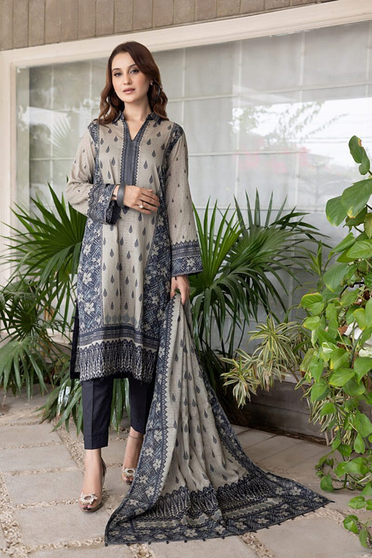 Regalia Lawn 2024 | Embroidered Salwar Kameez