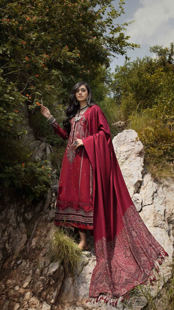Gul Ahmed Winter Collection | 2023 | AP32089