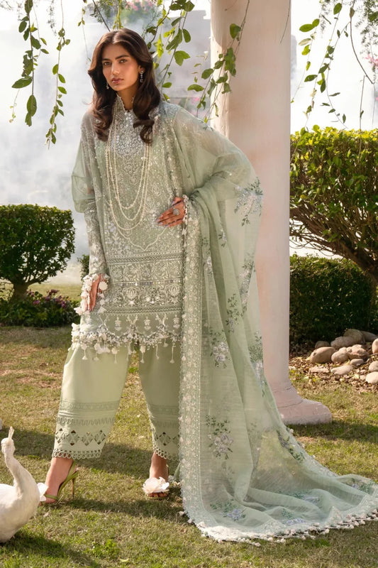 Sana Safinaz Luxury Lawn 2024