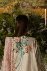 Sana Safinaz Luxury Lawn 2024